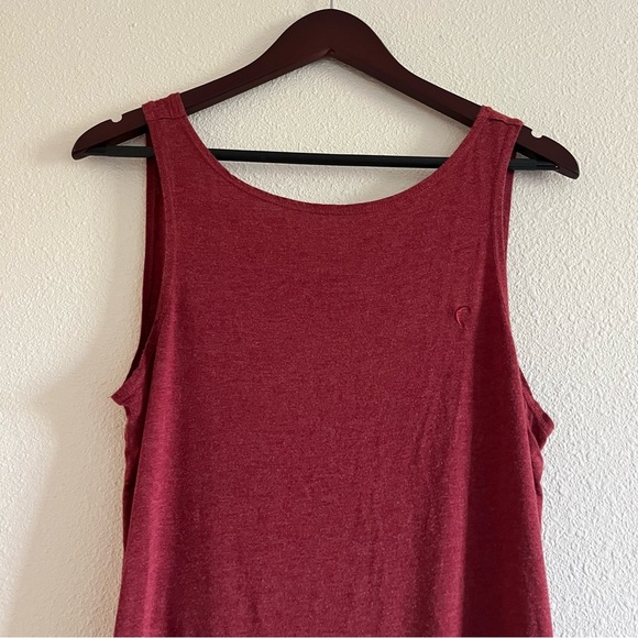 Zyia Red / Burgundy / Maroon Swirl Low Tie Back Athletic Workout Tank in Small - Picture 4 of 13